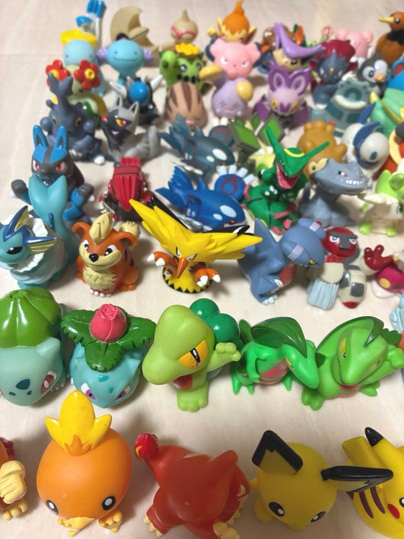 ポケモンフィギュア　指人形約80個セット