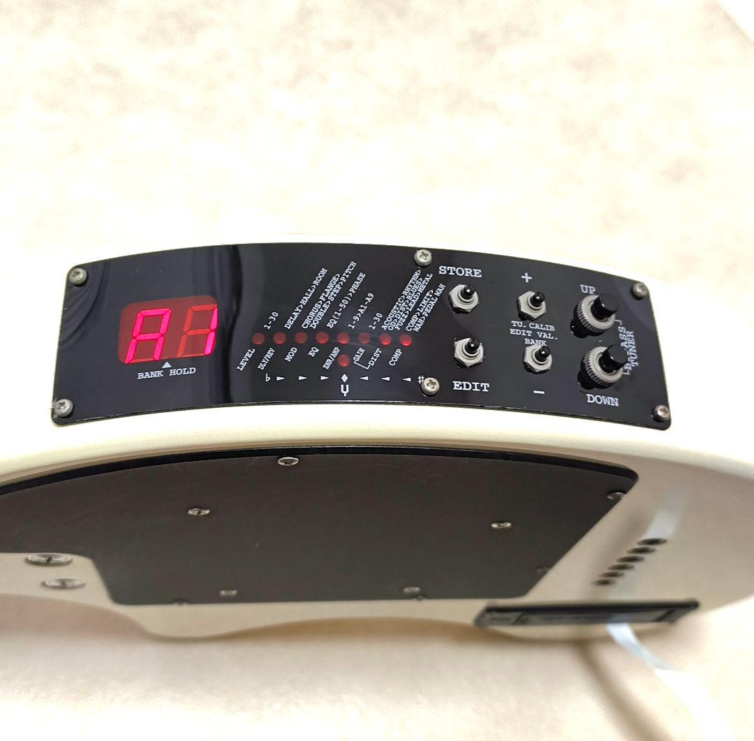 【美品】DIGI-ZO PWH マルチエフェクター内蔵 ミニギター 専用ケース付