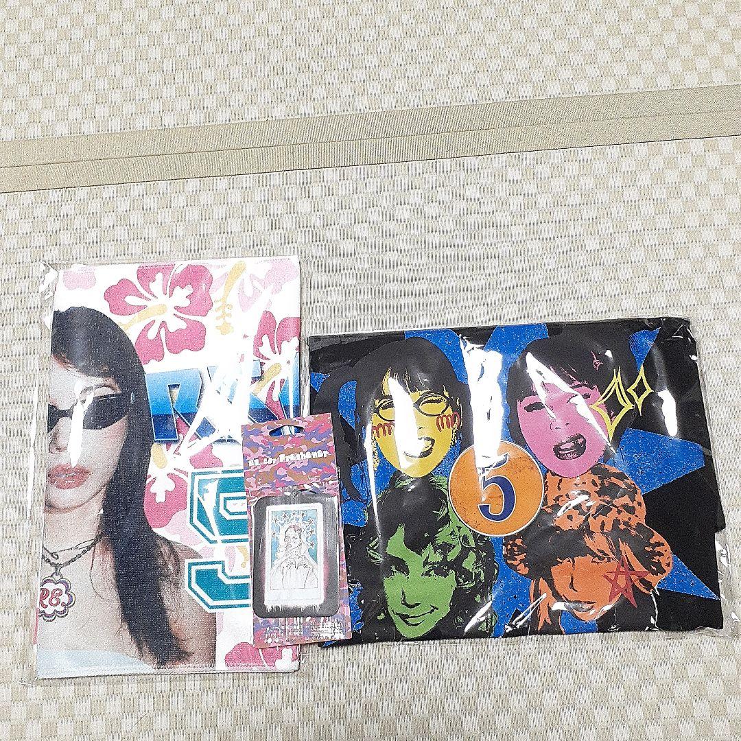 RE. 仲里依紗　ハッピーバッグ　タオル　Tシャツ　アールイードット