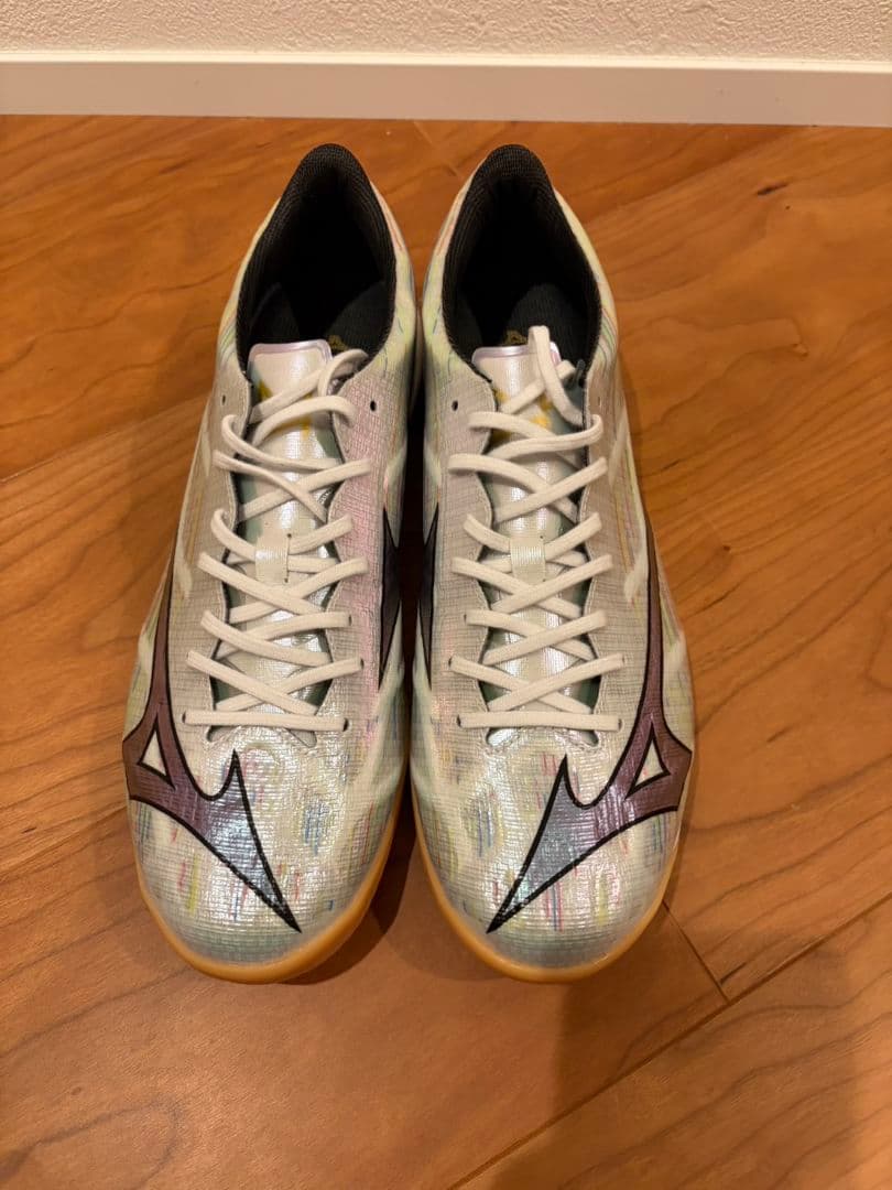 週末限定お値下☆新品【フットサルシューズ】ミズノアルファ 2 ELITE IN