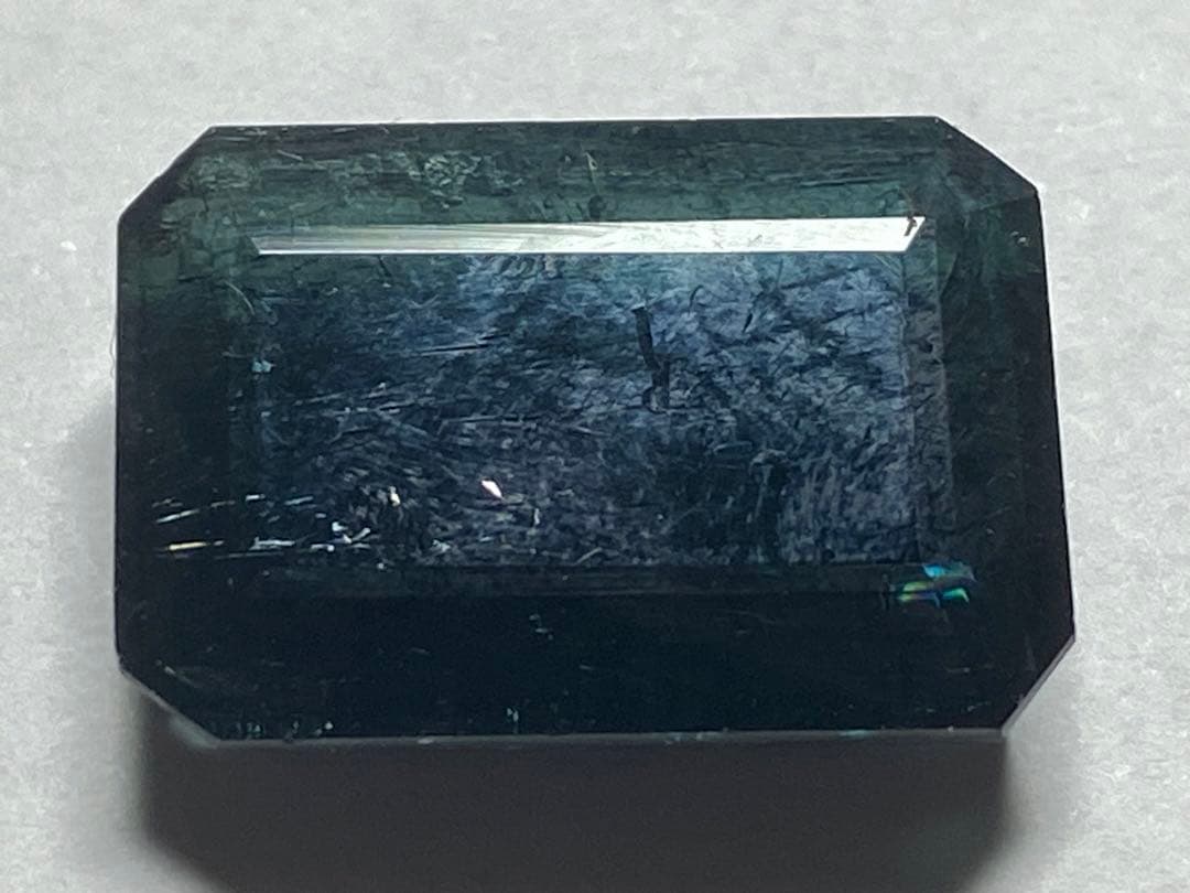 トルマリン　ルース　裸石　11.5ct