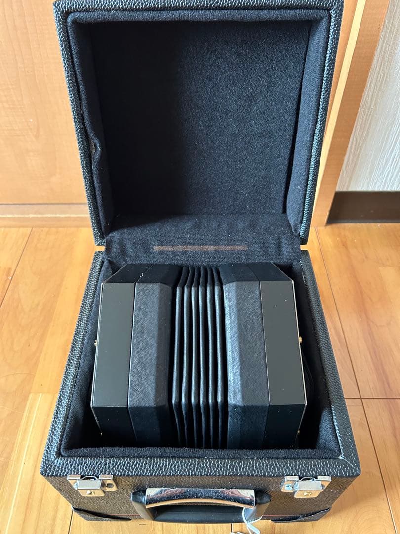 Shamrock アングロ・コンサーティーナ30ボタン