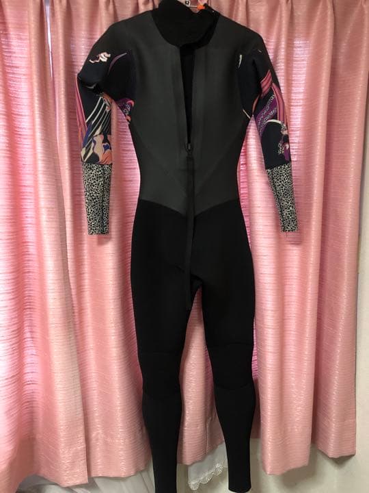 ★Roxy セミドライ 4/3 m ★