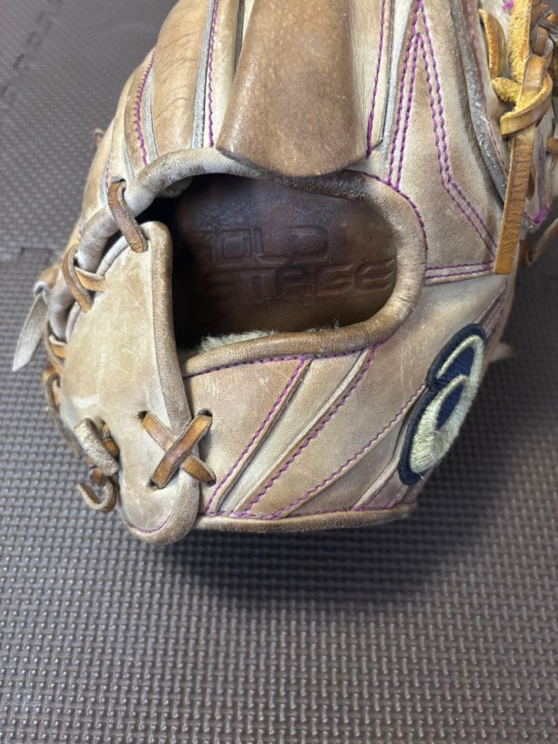 プロモデル ベージュ系レザーグローブ