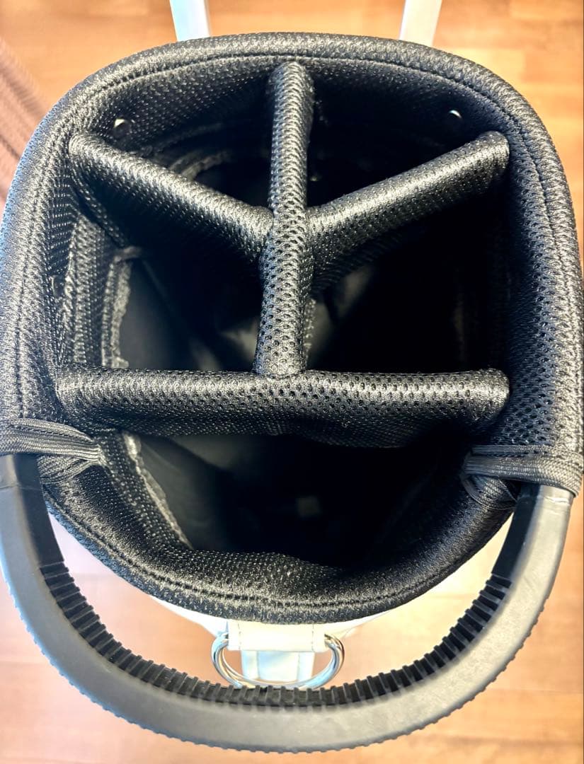 キャスター&ハンドル付きキャディバッグ