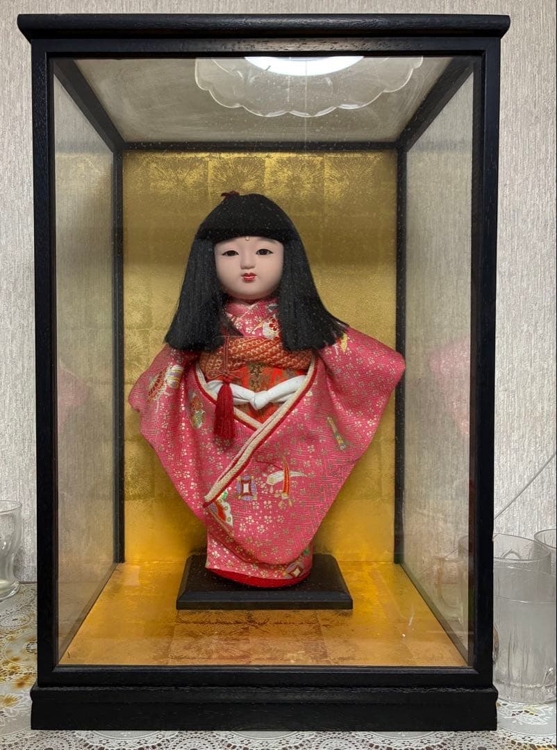 市松人形・人形の高さ約40cm・日本人形・ガラスケース無し