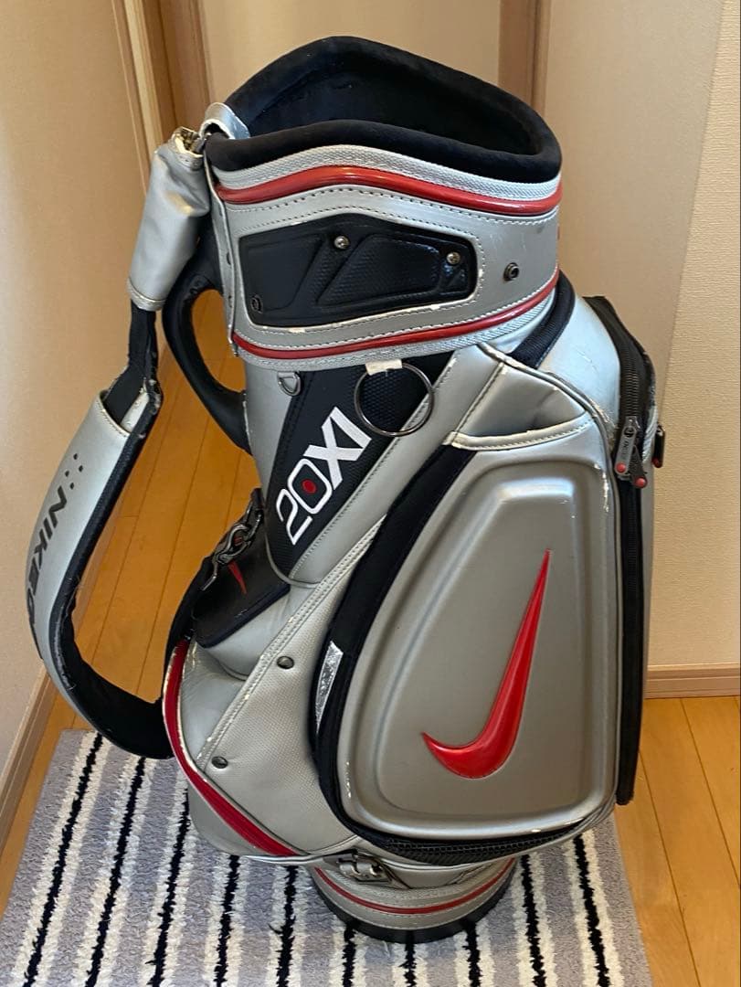 Nike 20XI キャディバッグ ツアーモデル タイガーウッズ