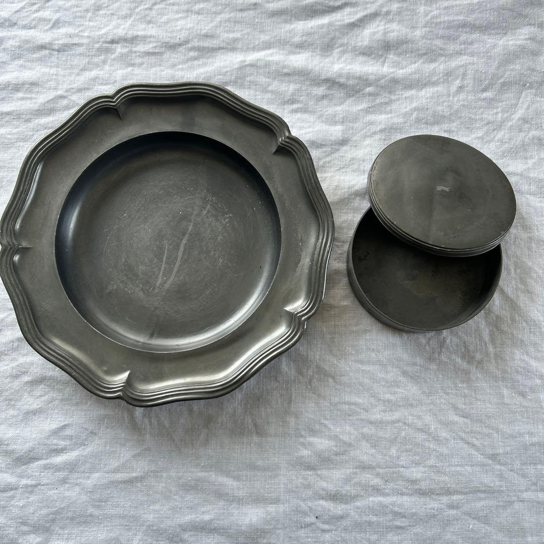 フランス アンティーク ピューター エタン 花リム 深皿と小物入れ　2点セット