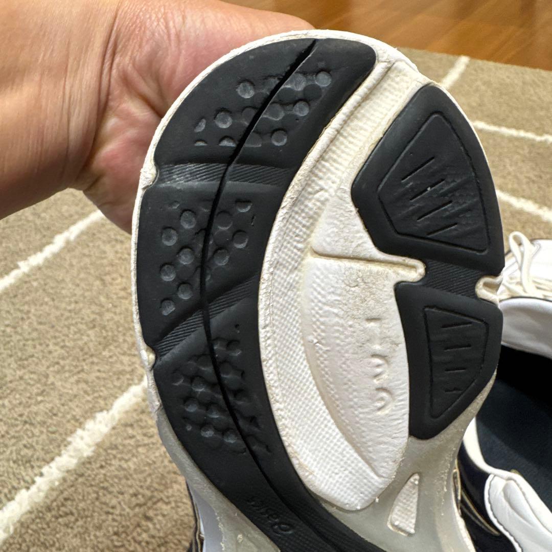 アシックス ゴールドステージトレーニングシューズ ホワイト/ネイビー/レッド