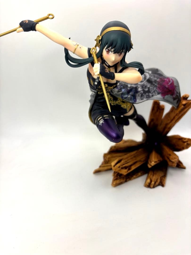 スパイファミリー　ヨルフォージャー　フィギュアリペイント