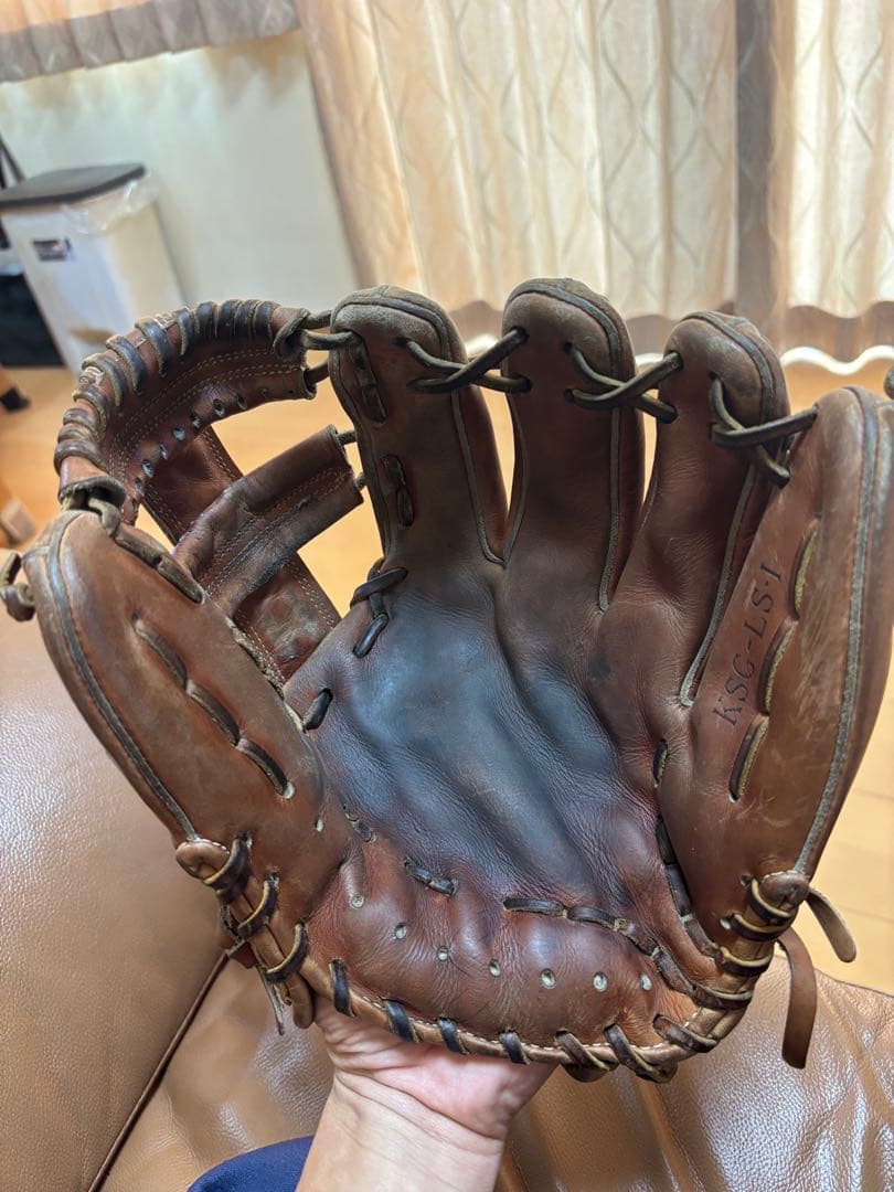 スラッガー硬式内野用グローブ