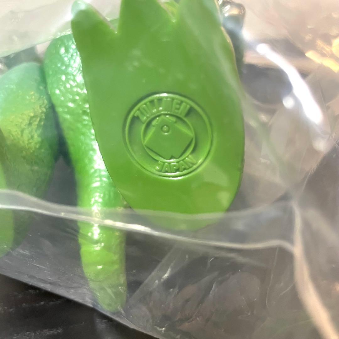 【zollmen】 ゾルメン マンチー 緑 食いしん坊怪獣 バジラの息子 新品