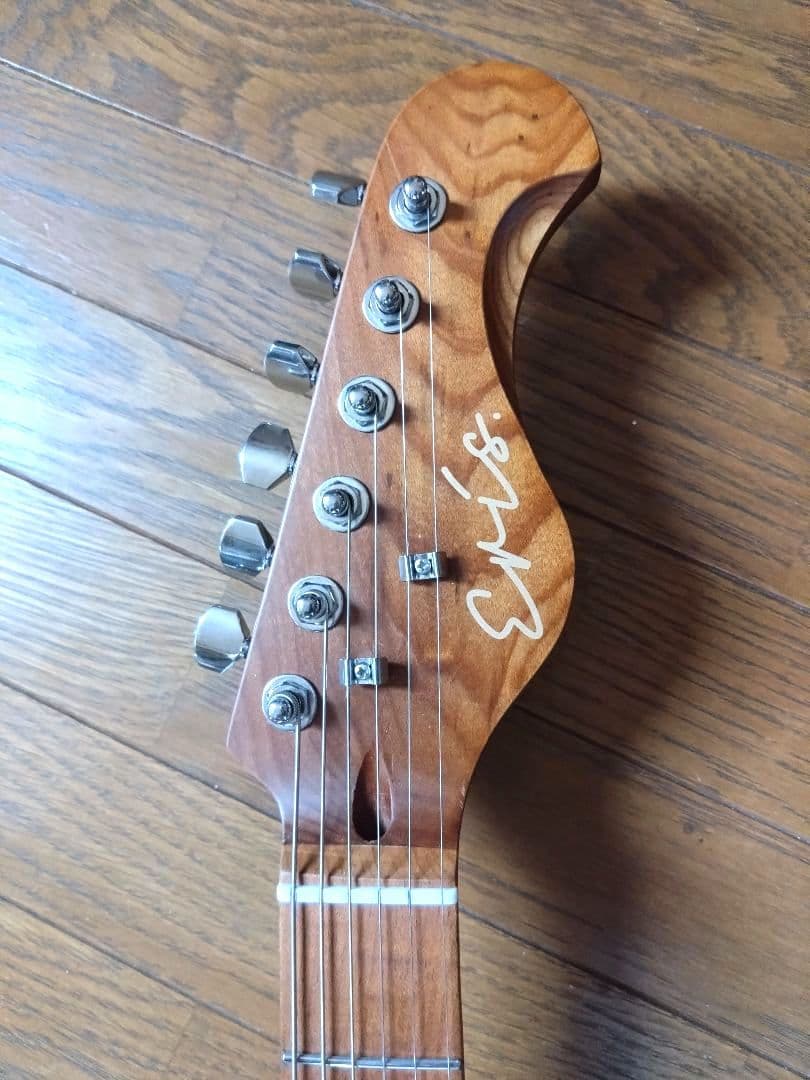 Eris Nestia ストラトキャスター ローステッドネック 新品同様！