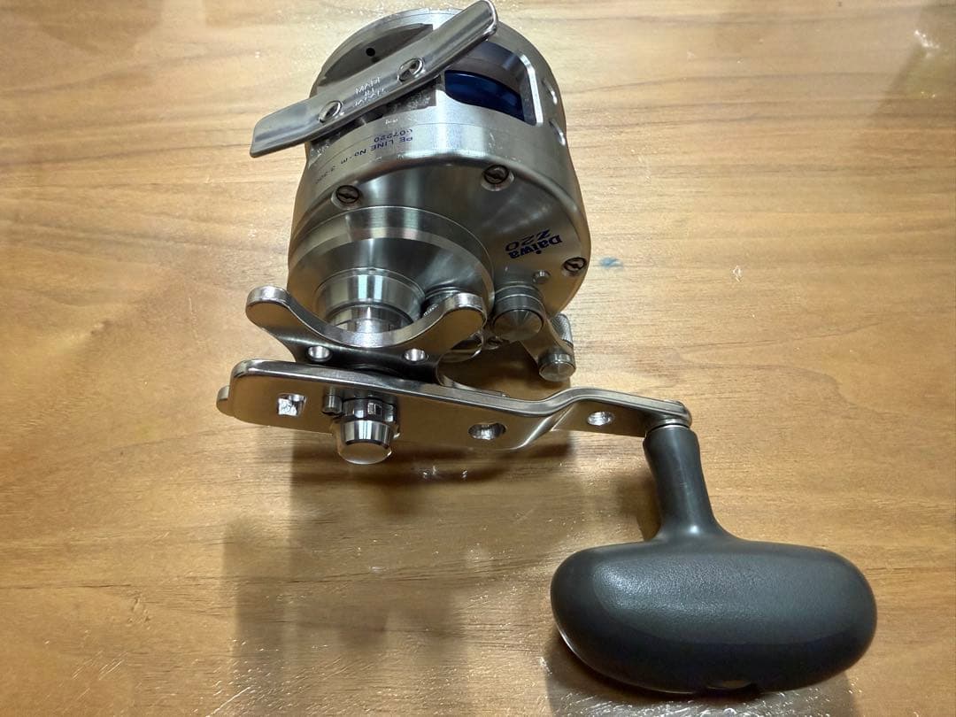 SALTIGA Z20 ベイトリール　右巻き