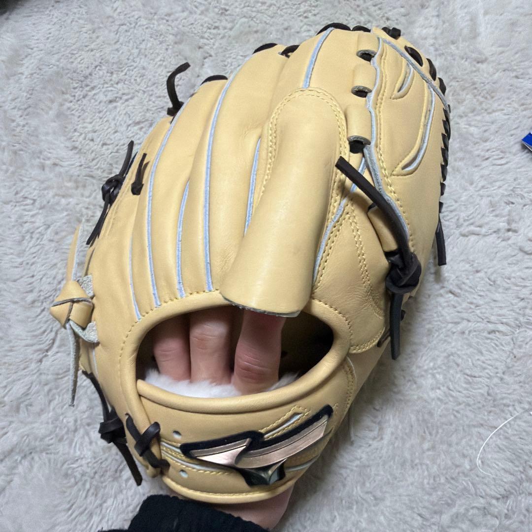 かひそピッチャー用 定価3万越え 値下げ⭕️ MIZUNO