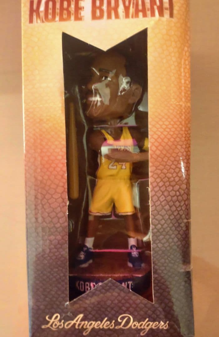 コービー　ブライアント 　ボブルヘッド