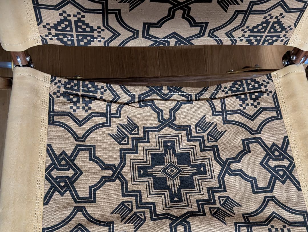 カーミットチェアプラス(ウォールナット)　garakuda(キャメル)と付属品