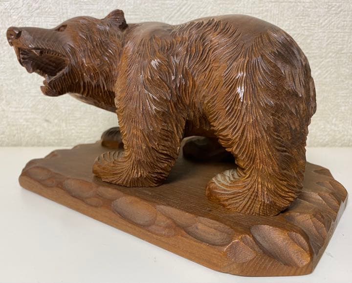 縁起物 天然木 熊木彫置物(台座付)くま クマ 北海道 昭和レトロ