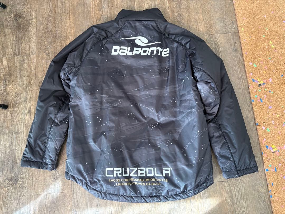 試着のみ DALPONTE ダウポンチ 厚手ウインドブレーカー上下 中綿　L