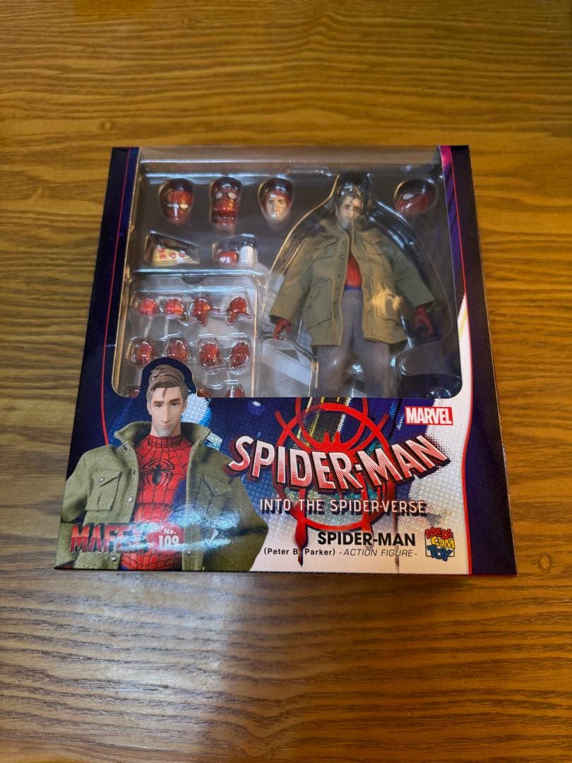 MAFEX No. 109 ピーターBパーカー スパイダーマン フィギュア
