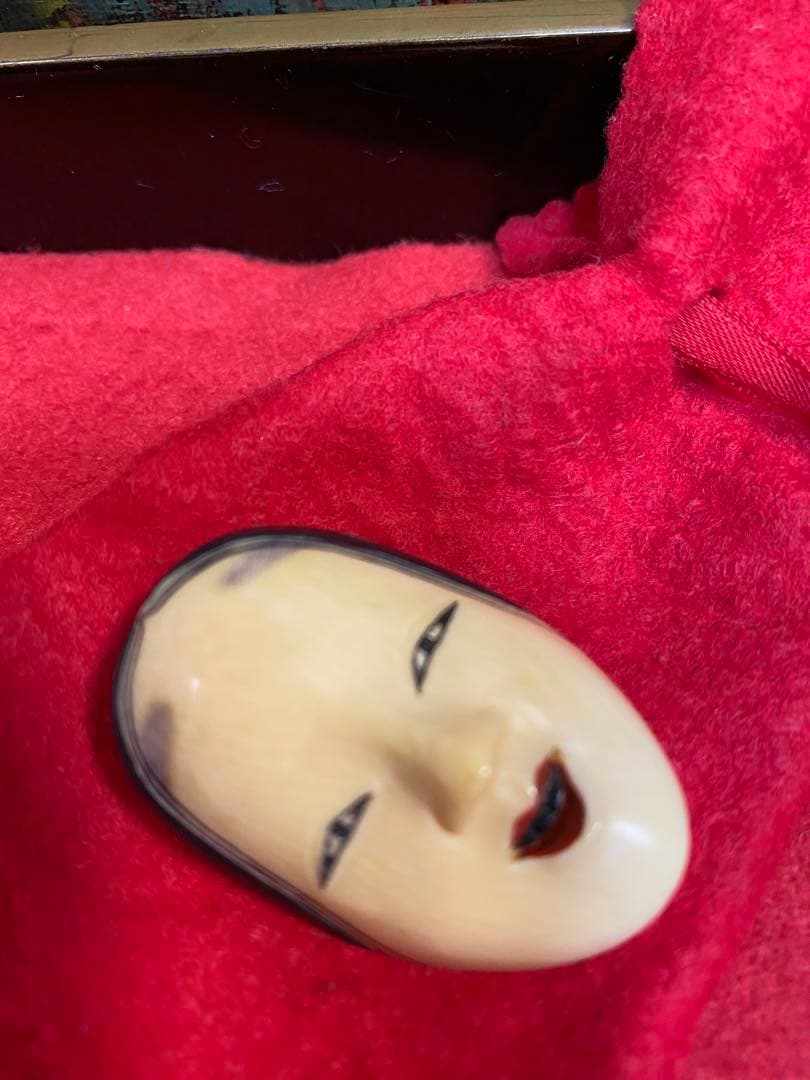 能面　ブローチ　　本物