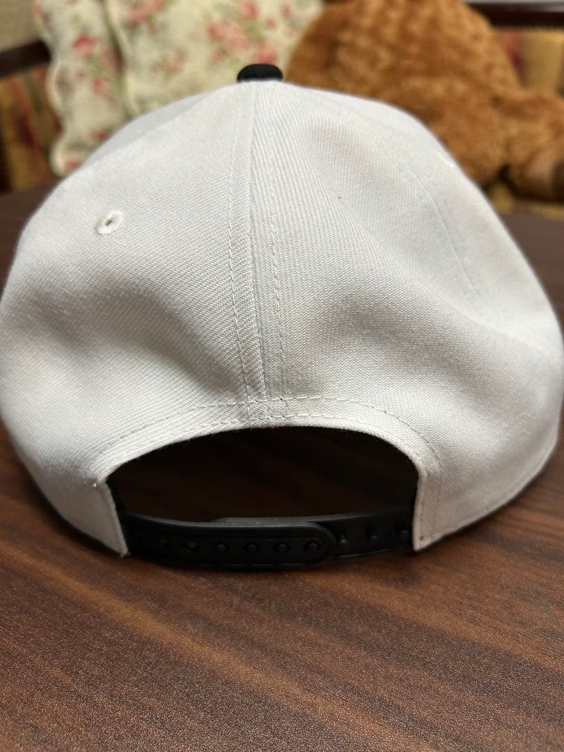 井口資仁さんサイン入り 9FIFTY スナップバックキャップ