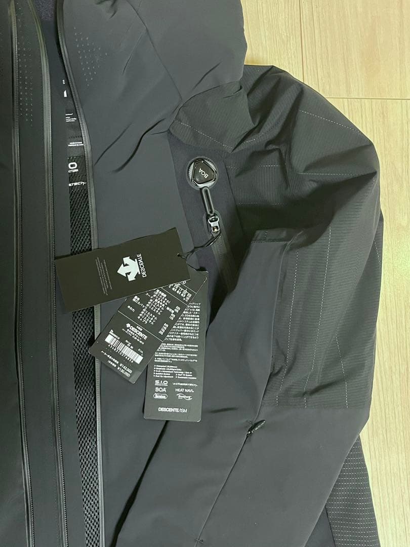 デサントスキーウェア L BLACK 【新品】【タグ付き、希少】