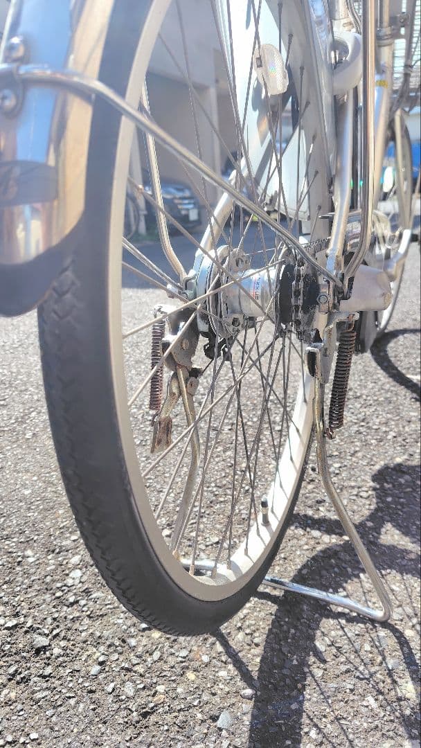 値下げしました！ブリヂストン　アシスタ　24型　シルバー　6.0Ah 充電器付