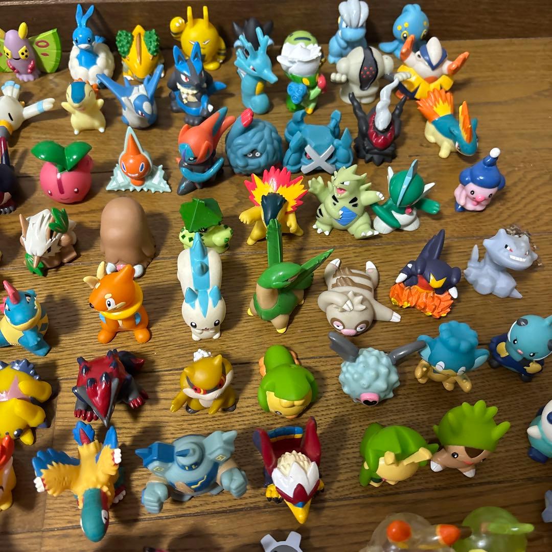 ポケモンキッズ　指人形　ポケモン　フィギュア　約120匹