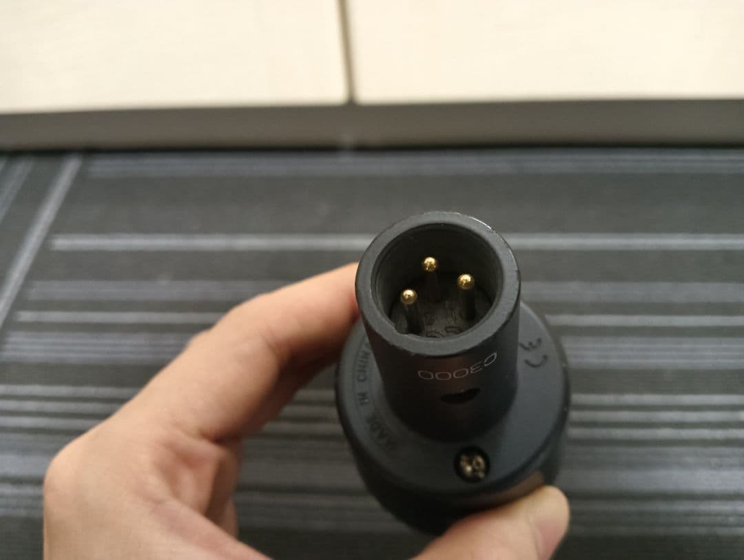 AKG コンデンサーマイク C3000