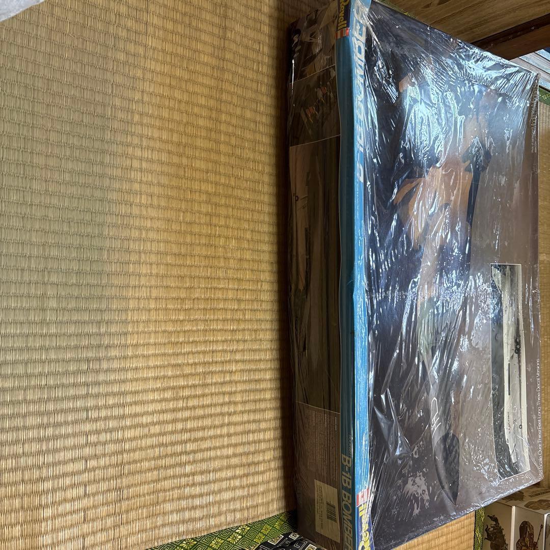 ハセガワ B-1B ボンバーモデルキット 1/48