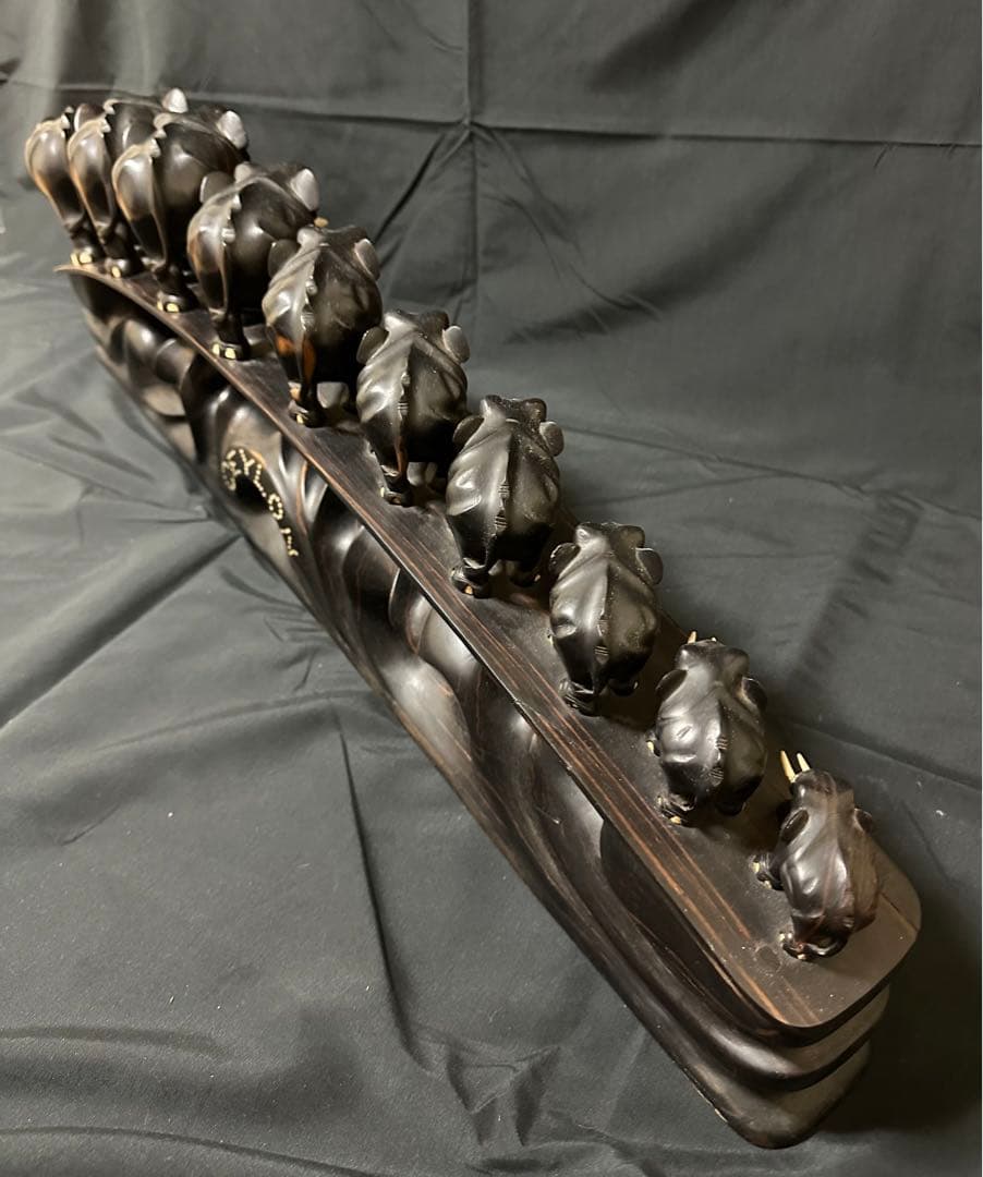 手彫りの象の彫刻 - 高品質エボニー製アート作品（スリランカ製）