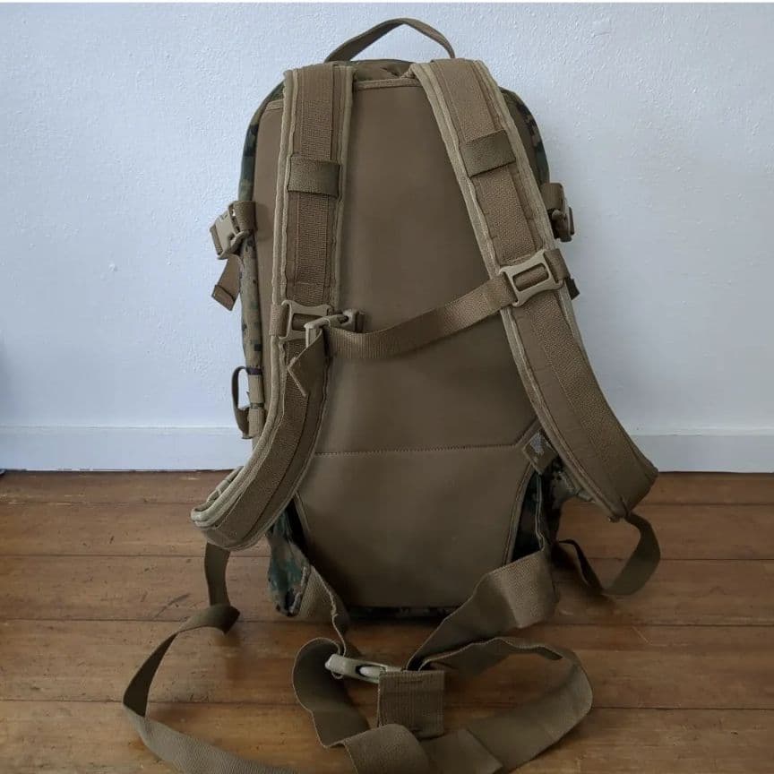 米軍実物　USMC 海兵隊　ARCTERYX アークテリクス　アサルトパック　①