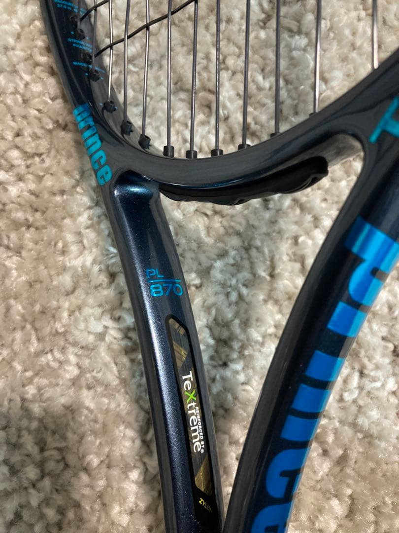 新品未使用品　O3 Tour テニスラケット 100平方インチ 305g