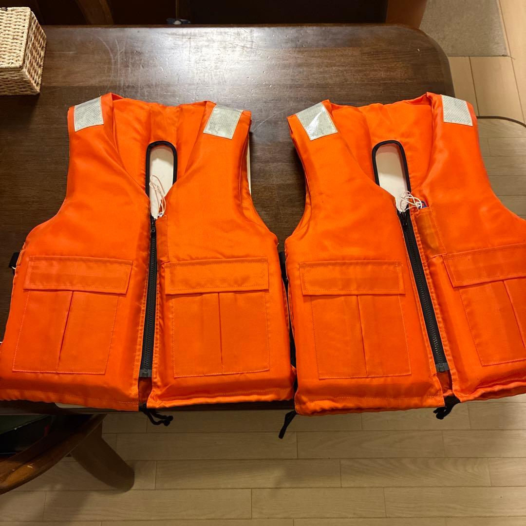 日本救命器具株式会社　日本船舶用 ライフジャケット　赤色　 2セット　での販売