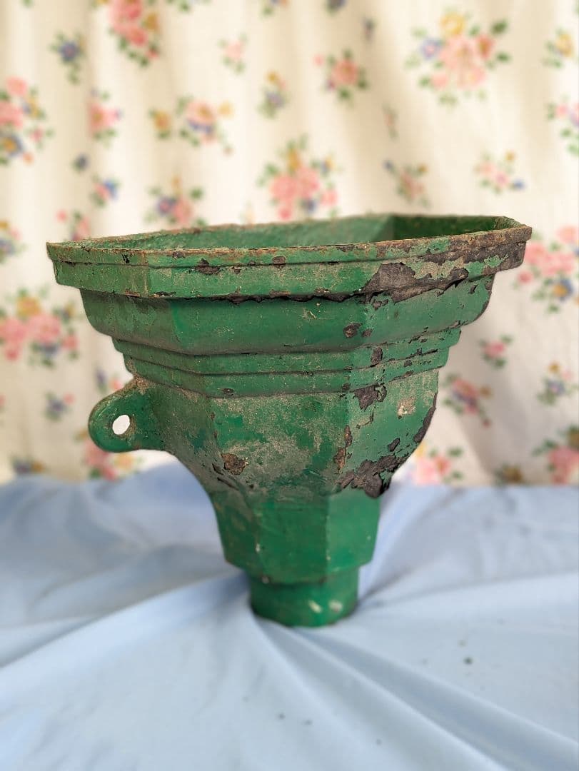 イギリス アンティーク 鉄製 壁掛けプランター 植木鉢 グリーン 525