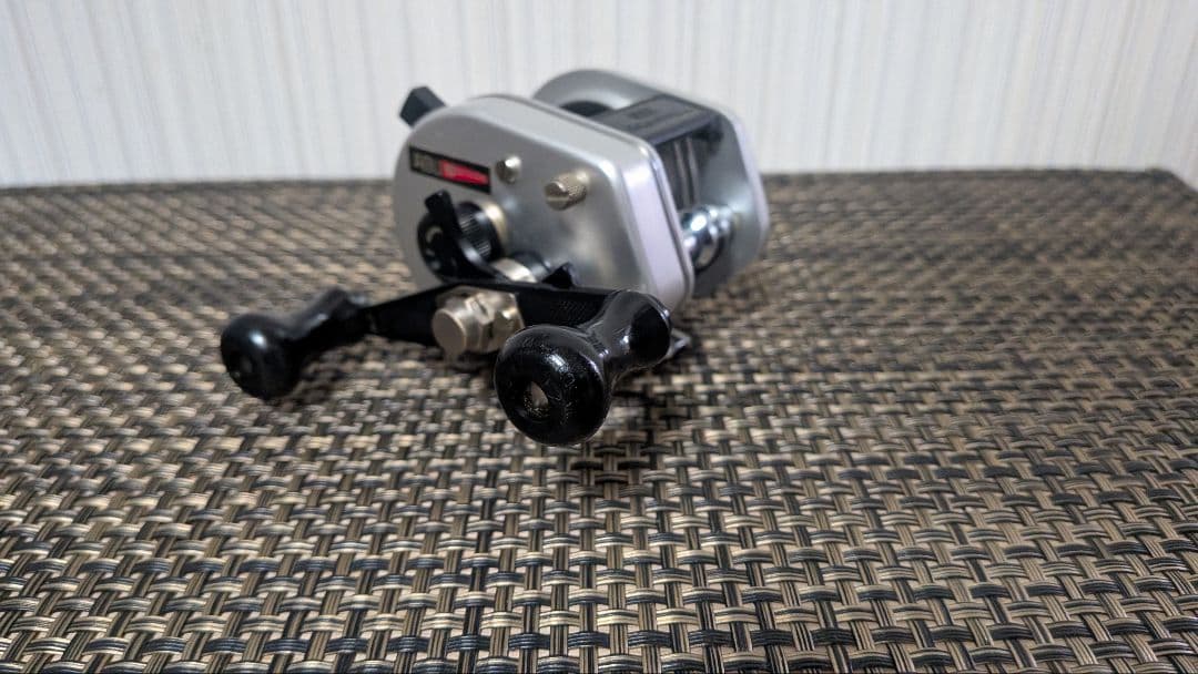 美品 abu1000 アブ1000 アンバサダー アブガルシア ビンテージ