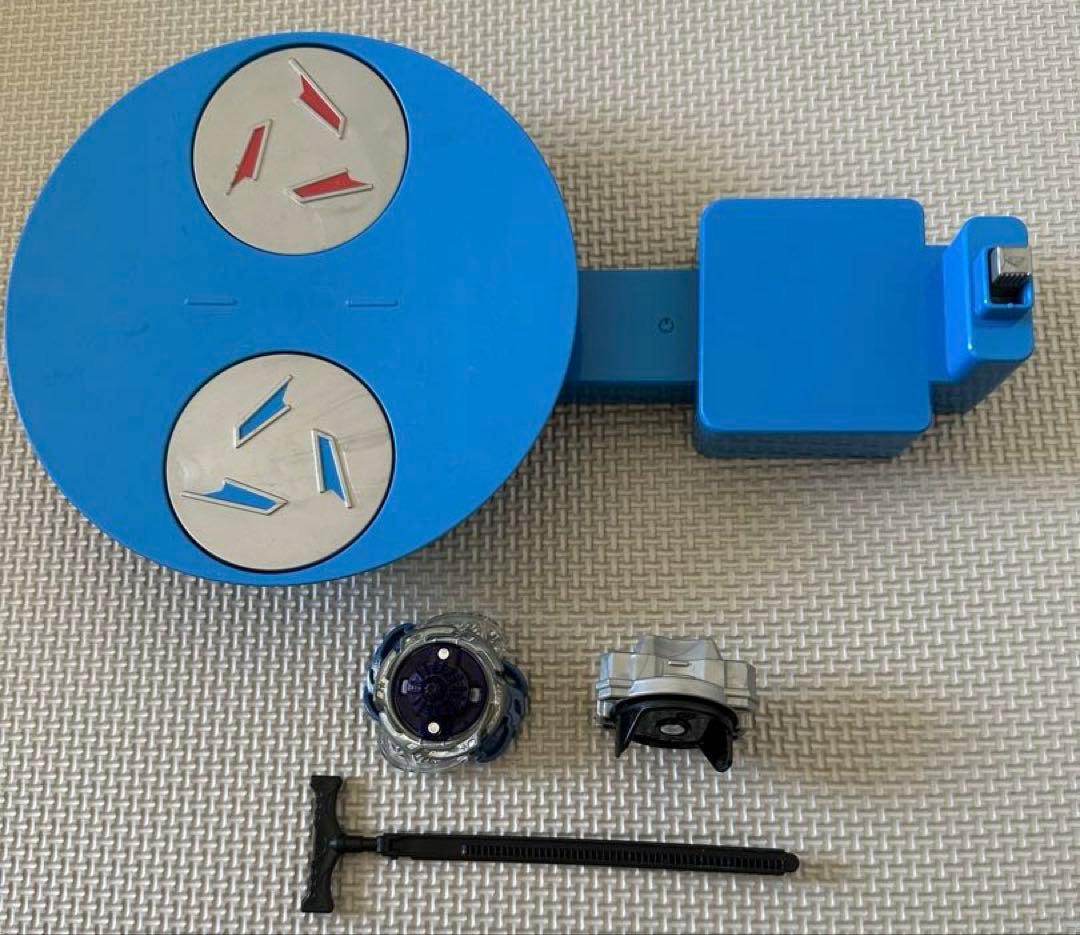 ベイブレードバーストまとめ売りデュアルサイクロン スタジアム付き