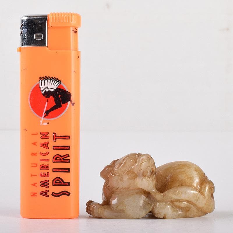 中国　玉石白玉彫刻　神獣　根付　紙鎮　置物　C　R7736E