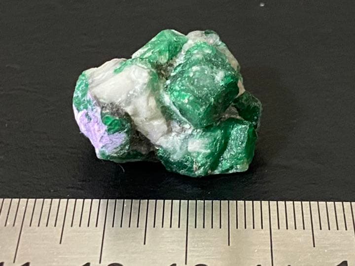 エメラルド　11g