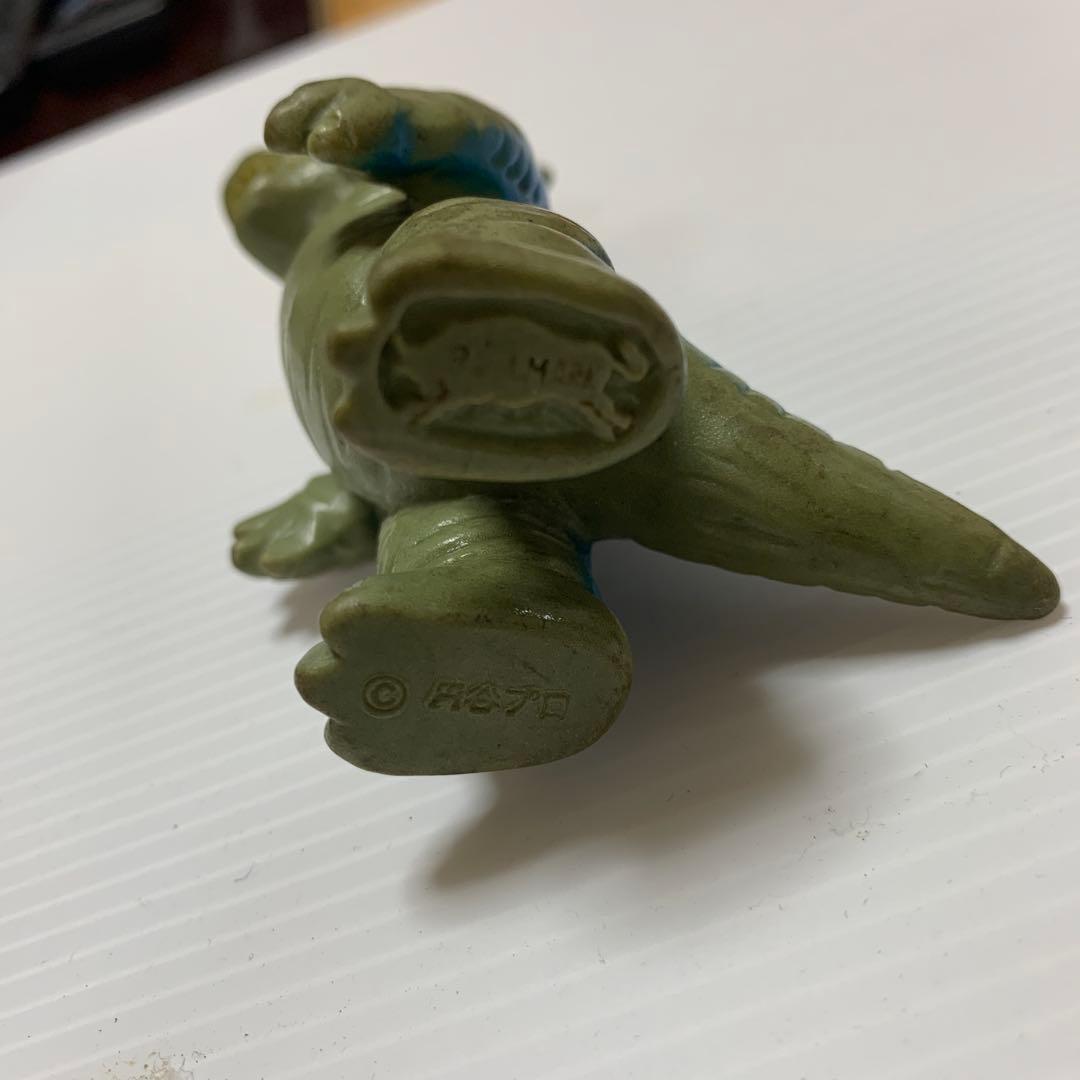 怪獣フィギュア ブルマァク　パゴス