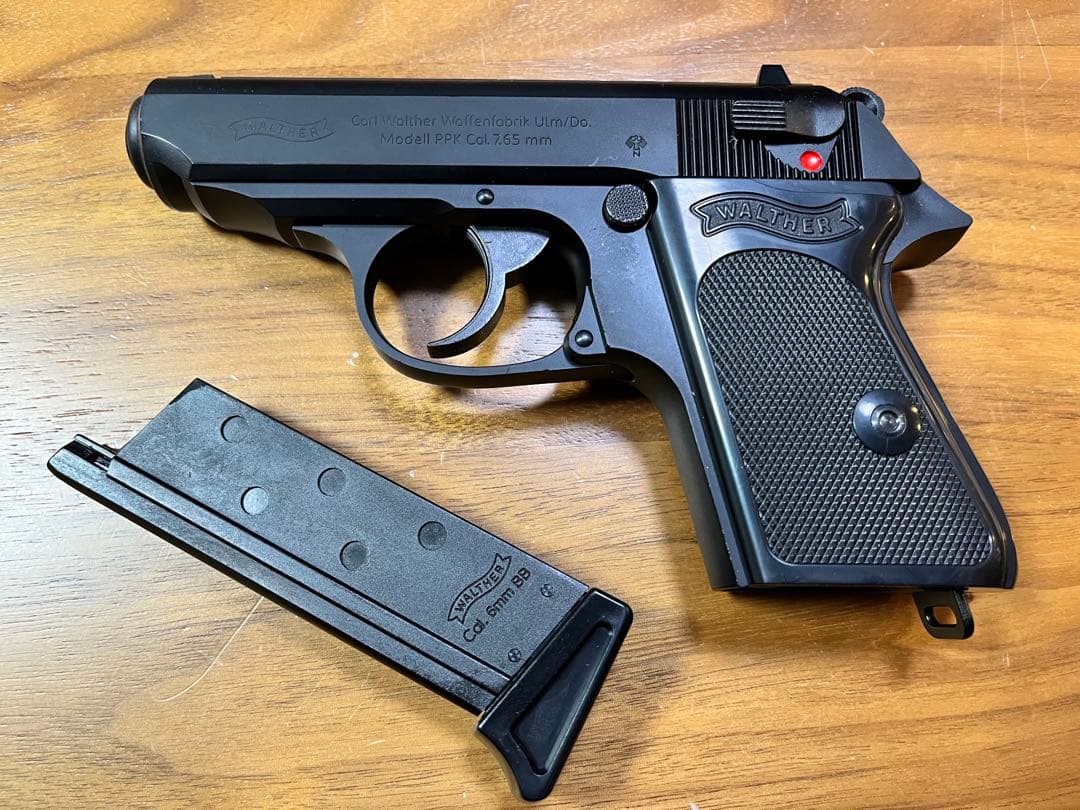 マルゼンワルサーppkブラックモデル　ガスブローバック