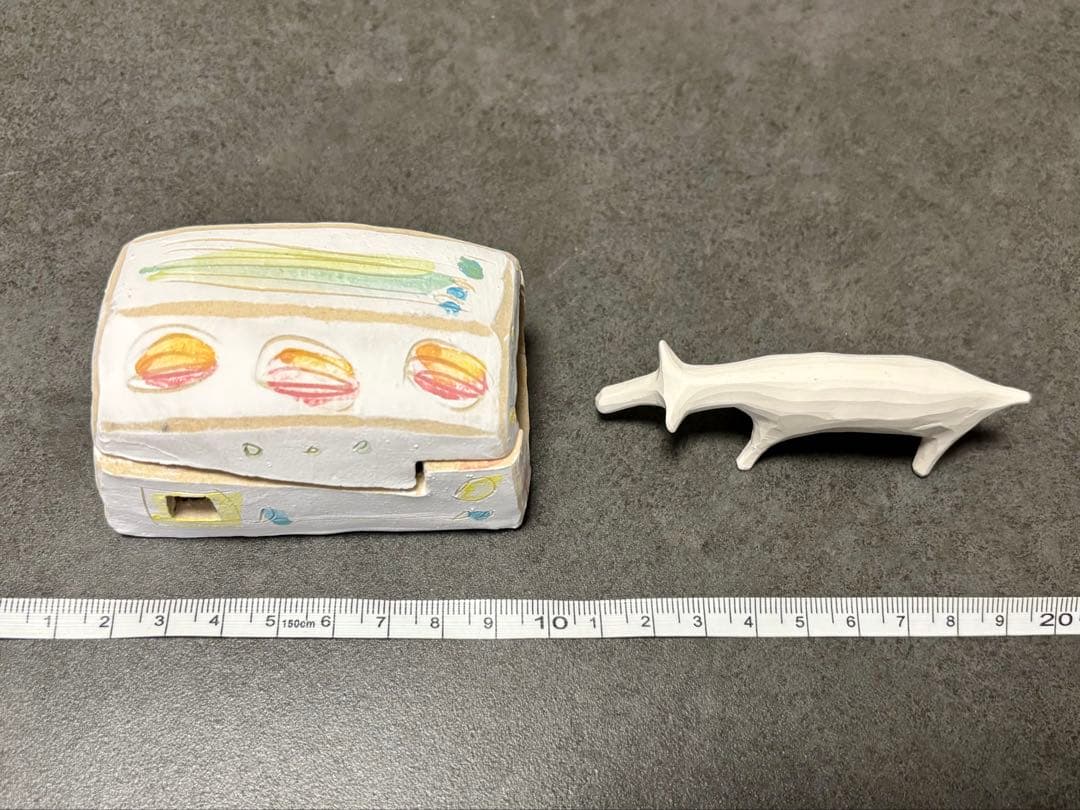 柴田菜月　陶芸家　やきもの作家　陶芸　作品　家と動物