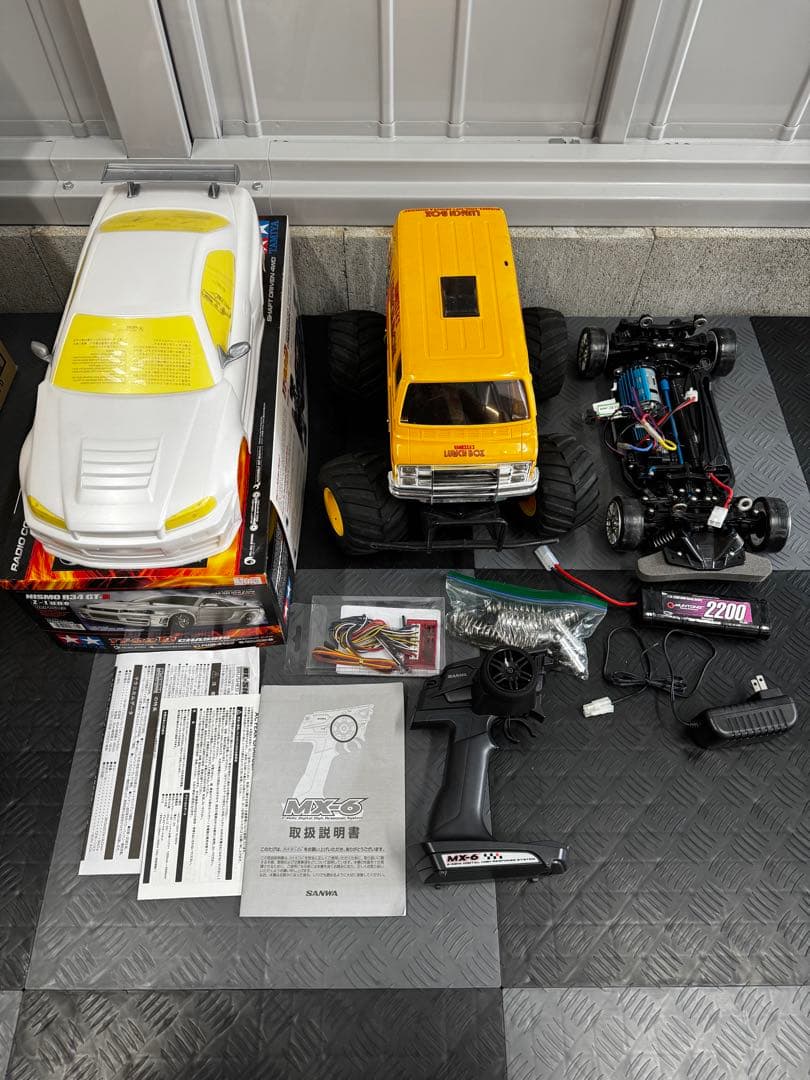 タミヤ TT-02D GT-R ランチボックス