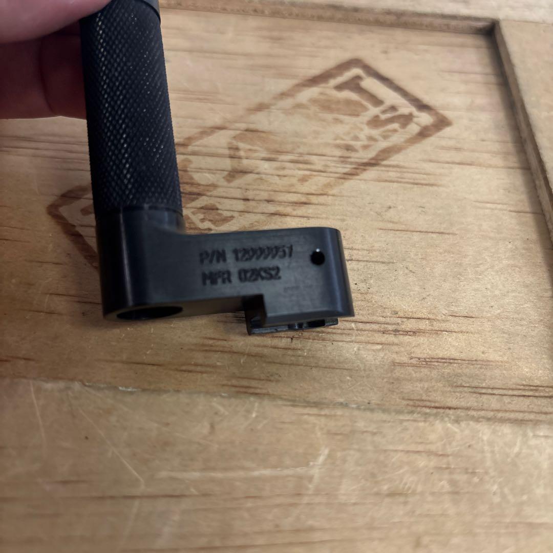 米軍　実物　M240 コッキングハンドル　送料無料