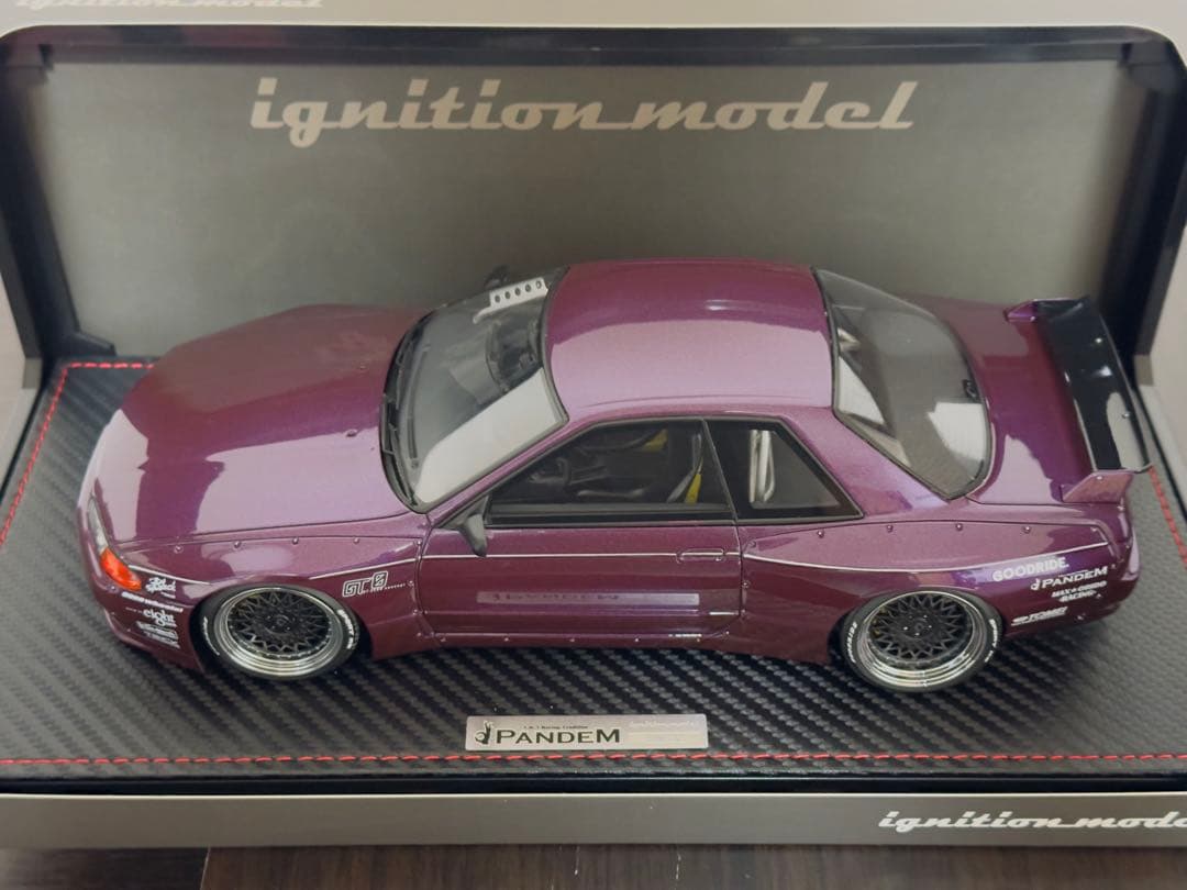 イグニッションモデル 1/18 GT-R BNR32