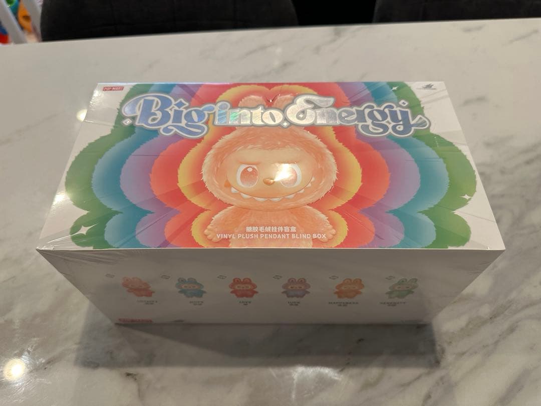 【正規品】未開封Labubu Big into Energy アソート1ボックス