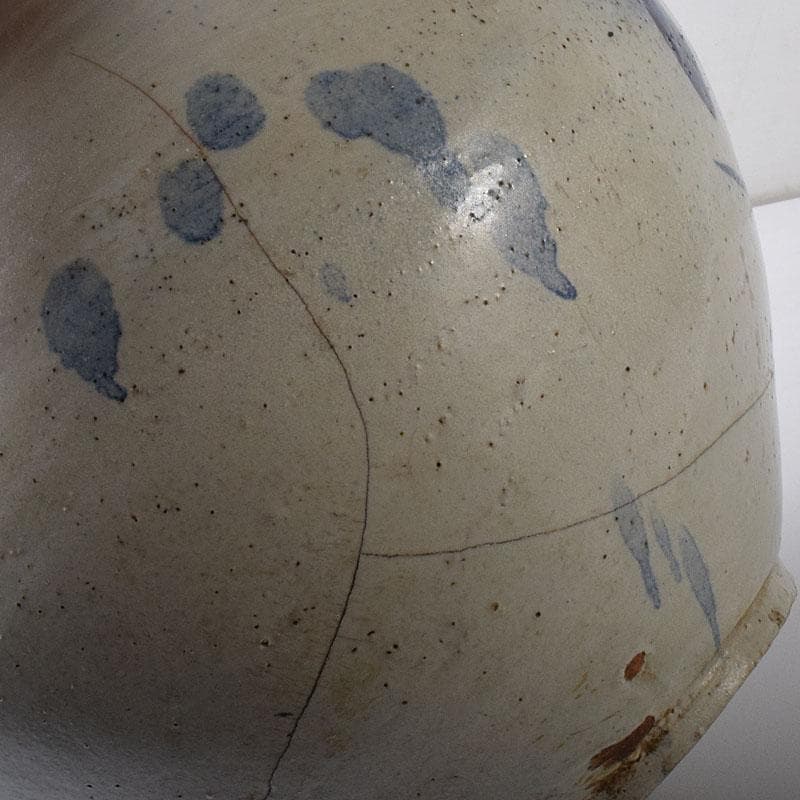 朝鮮美術　李朝　高麗白磁　染付　花文　壺　V　R7906C