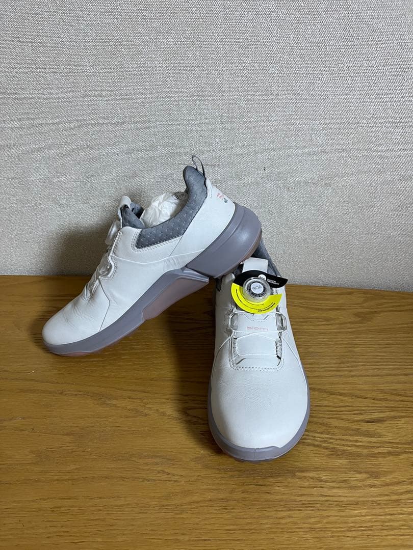 レディース24.5cmECCOゴルフシューズ ホワイト ゴアテックス