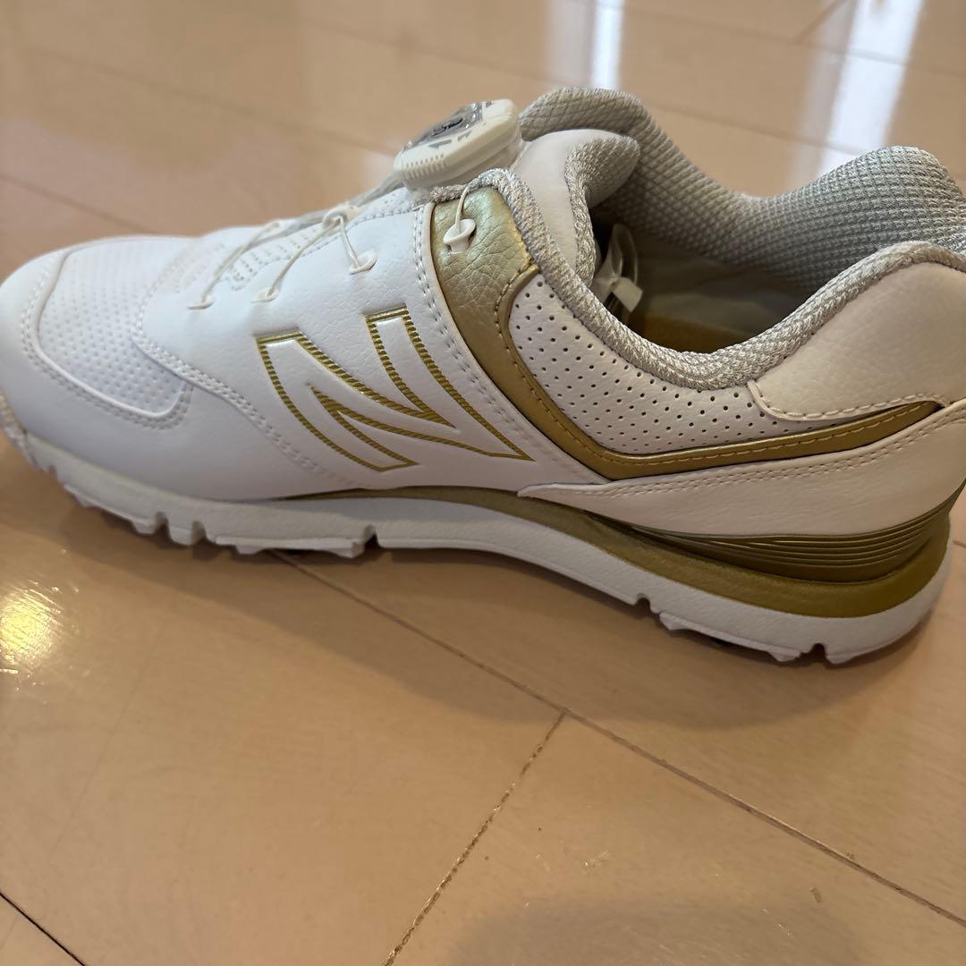 New Balance 574 ホワイト/ゴールド ゴルフシューズ